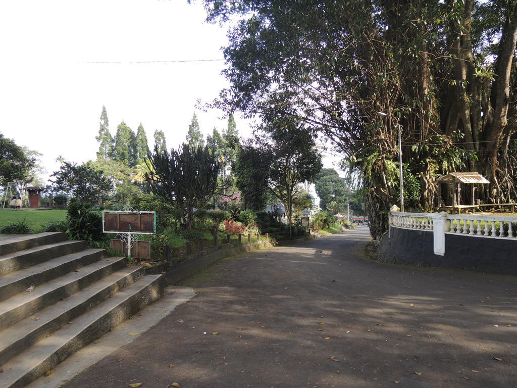 Selabintana Conference Resort Sukabumi Bagian luar foto