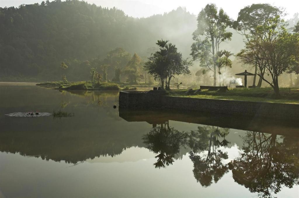 Selabintana Conference Resort Sukabumi Bagian luar foto