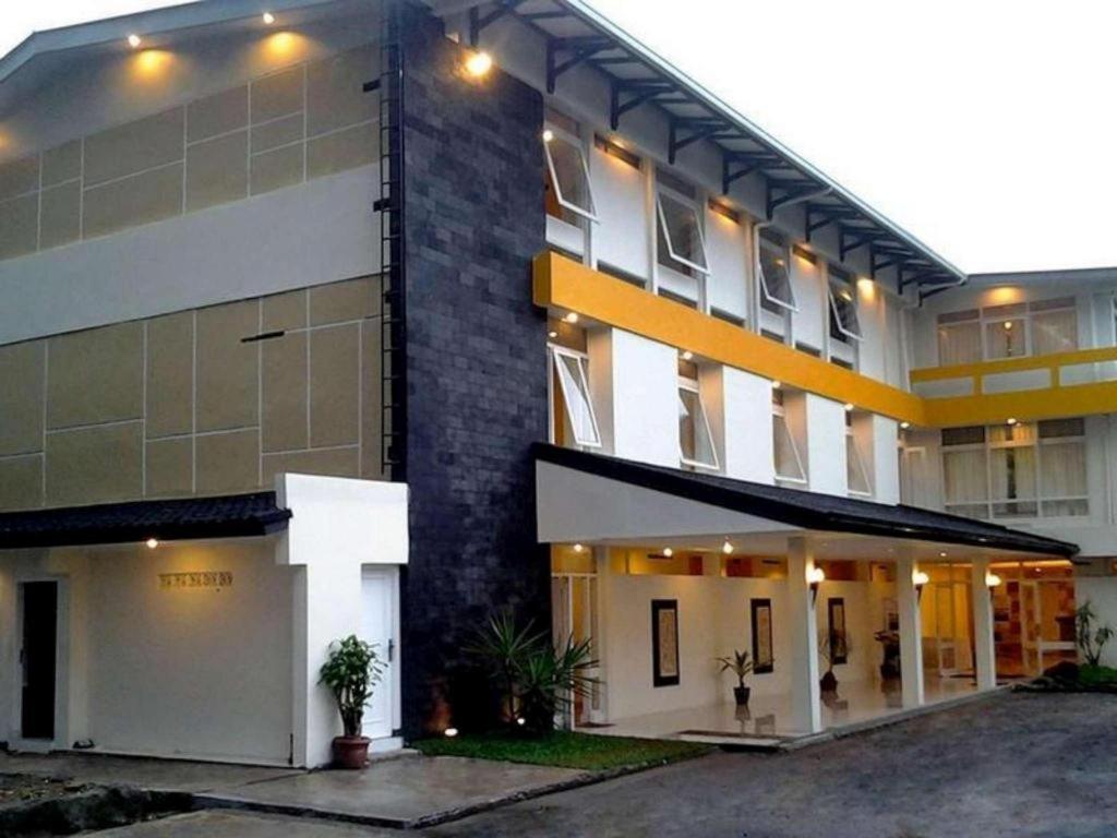 Selabintana Conference Resort Sukabumi Bagian luar foto