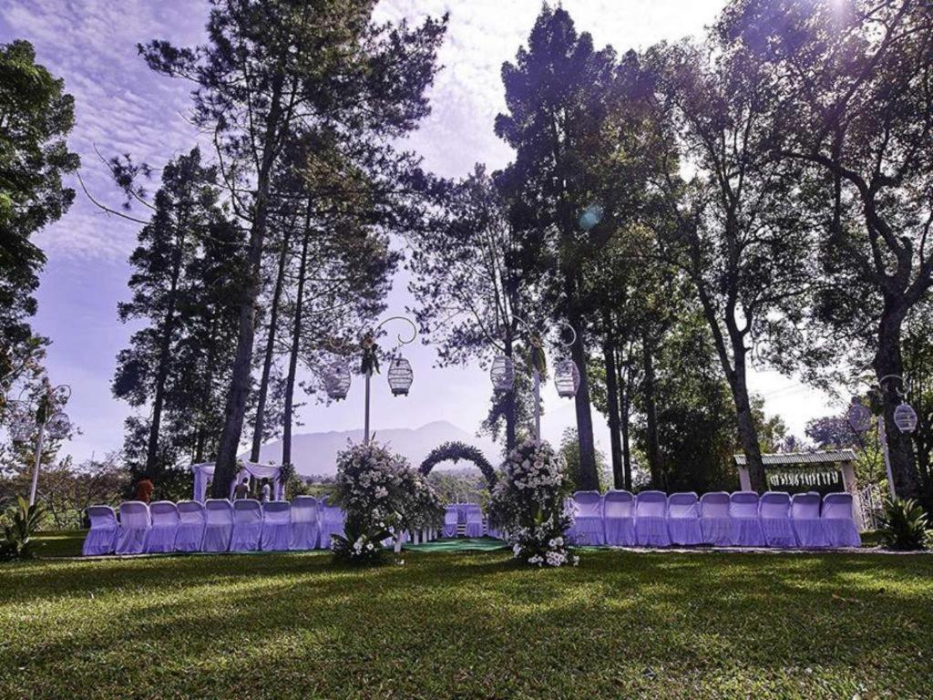 Selabintana Conference Resort Sukabumi Bagian luar foto