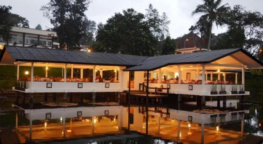 Selabintana Conference Resort Sukabumi Bagian luar foto
