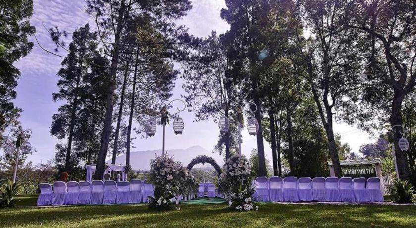 Selabintana Conference Resort Sukabumi Bagian luar foto