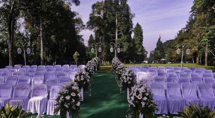 Selabintana Conference Resort Sukabumi Bagian luar foto